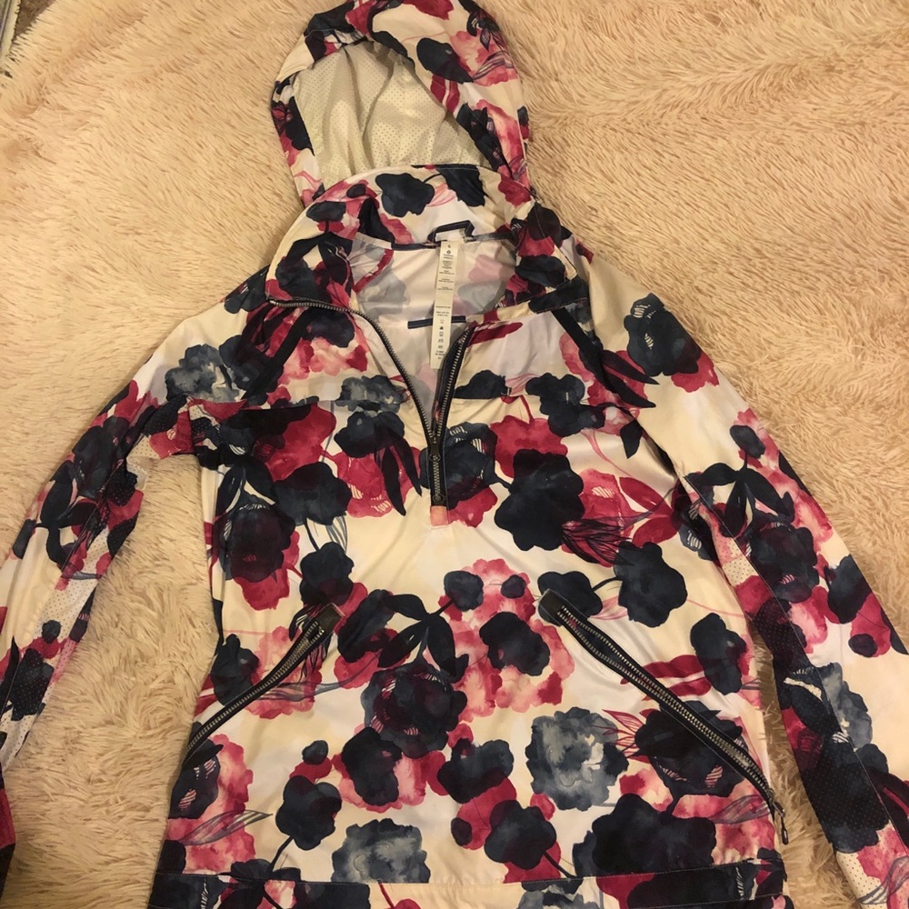 Lululemon Rain Jacket size 6
